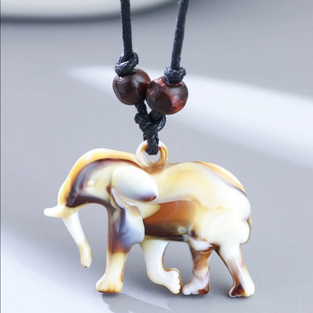 Elephant Pendant Necklace Leather with Wood Beads - Picture 2 of 3